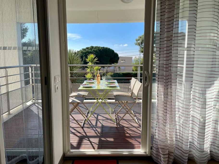 17 - Appartement Neuf, Parking Terrasse Et Jolie Vue Бандоль Экстерьер фото
